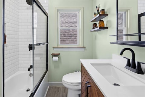 Tiny photo for 4450 N KASSON Avenue, Chicago, IL 60630 (MLS # 12653405)