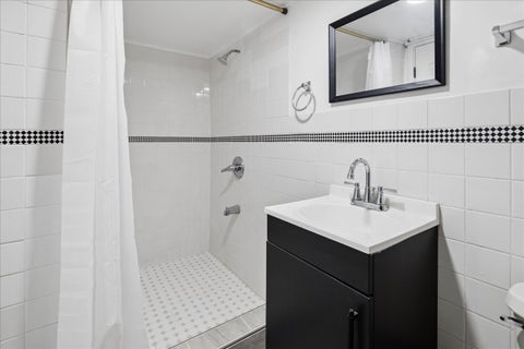 Tiny photo for 4450 N KASSON Avenue, Chicago, IL 60630 (MLS # 12653405)