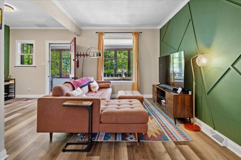 Tiny photo for 4450 N KASSON Avenue, Chicago, IL 60630 (MLS # 12653405)