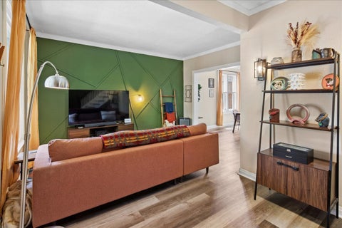 Tiny photo for 4450 N KASSON Avenue, Chicago, IL 60630 (MLS # 12653405)