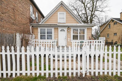 Tiny photo for 1423 Victoria Avenue, North Chicago, IL 60064 (MLS # 12478941)