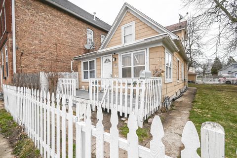 Photo of 1423 Victoria Avenue, North Chicago, IL 60064 (MLS # 12478941)