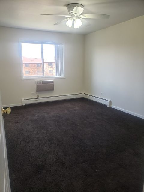 Tiny photo for 277 Shorewood Drive #2A, Glendale Heights, IL 60139 (MLS # 12508921)