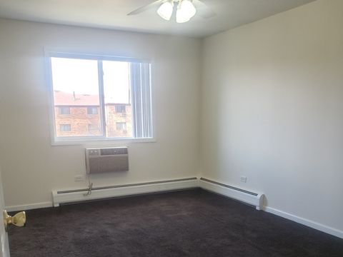 Tiny photo for 277 Shorewood Drive #2A, Glendale Heights, IL 60139 (MLS # 12508921)