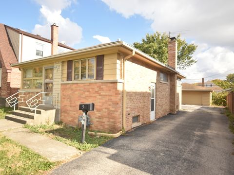 Tiny photo for 1541 N Lee Boulevard, Berkeley, IL 60163 (MLS # 12418521)