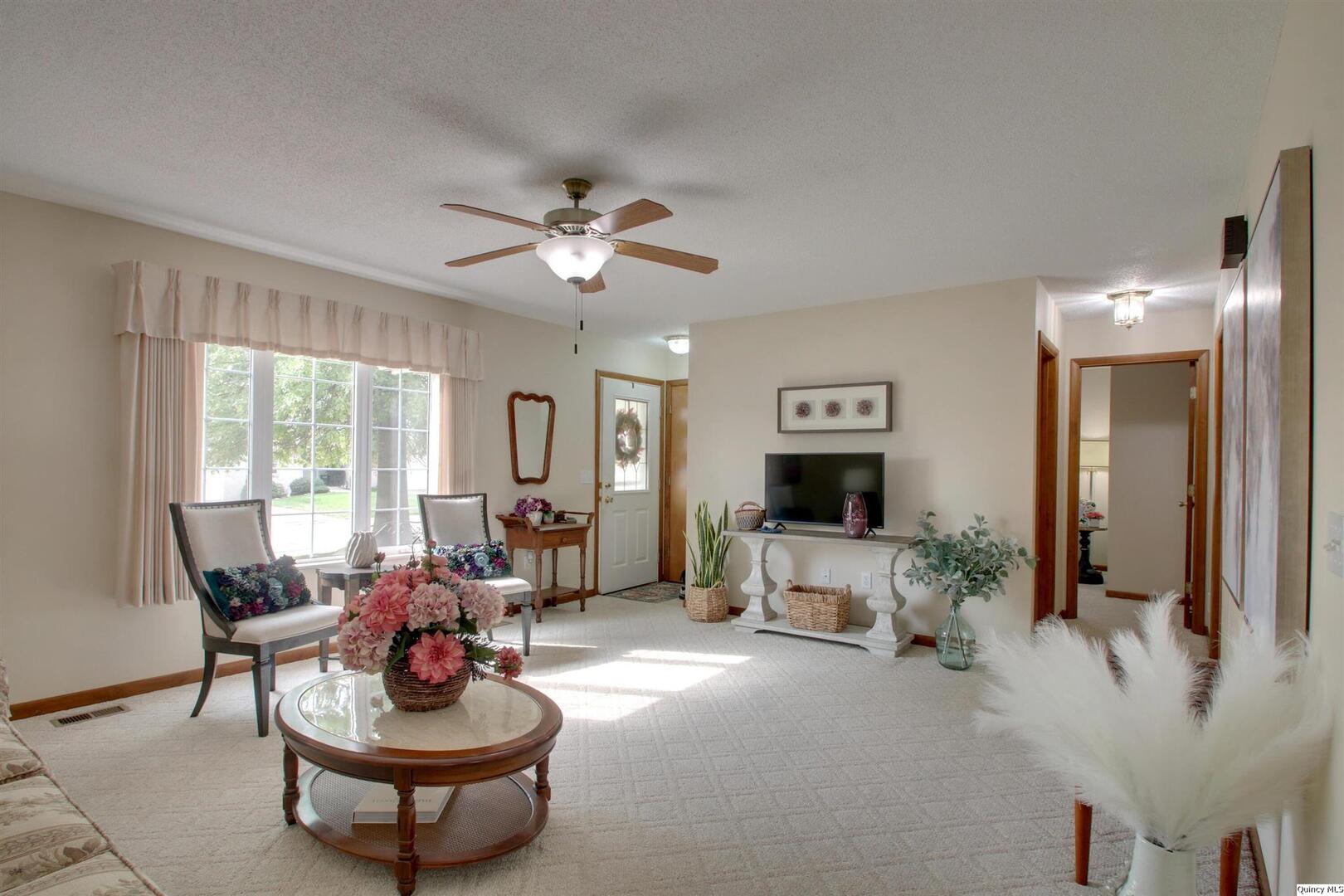 4921 Lake View Drive