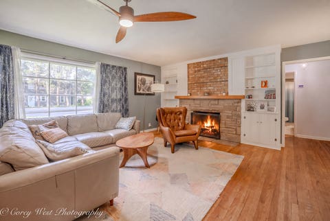 Tiny photo for 1319 W State Street, Geneva, IL 60134 (MLS # 12685961)