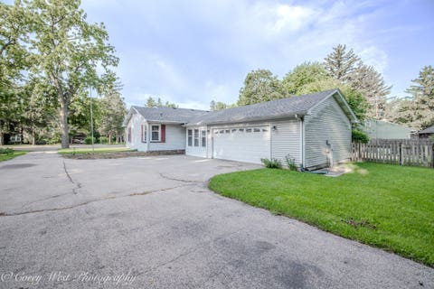 Tiny photo for 1319 W State Street, Geneva, IL 60134 (MLS # 12685961)