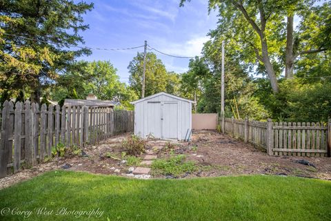 Tiny photo for 1319 W State Street, Geneva, IL 60134 (MLS # 12685961)