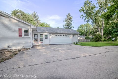 Tiny photo for 1319 W State Street, Geneva, IL 60134 (MLS # 12685961)