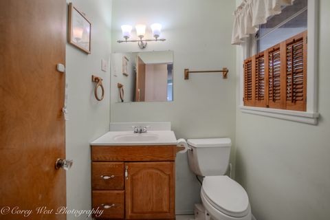 Tiny photo for 1319 W State Street, Geneva, IL 60134 (MLS # 12685961)