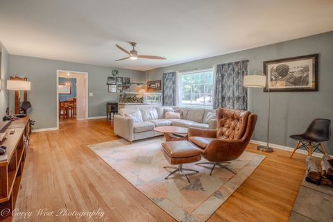Tiny photo for 1319 W State Street, Geneva, IL 60134 (MLS # 12685961)