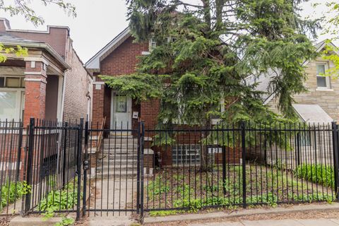 831 N Harding Avenue Chicago IL 60651