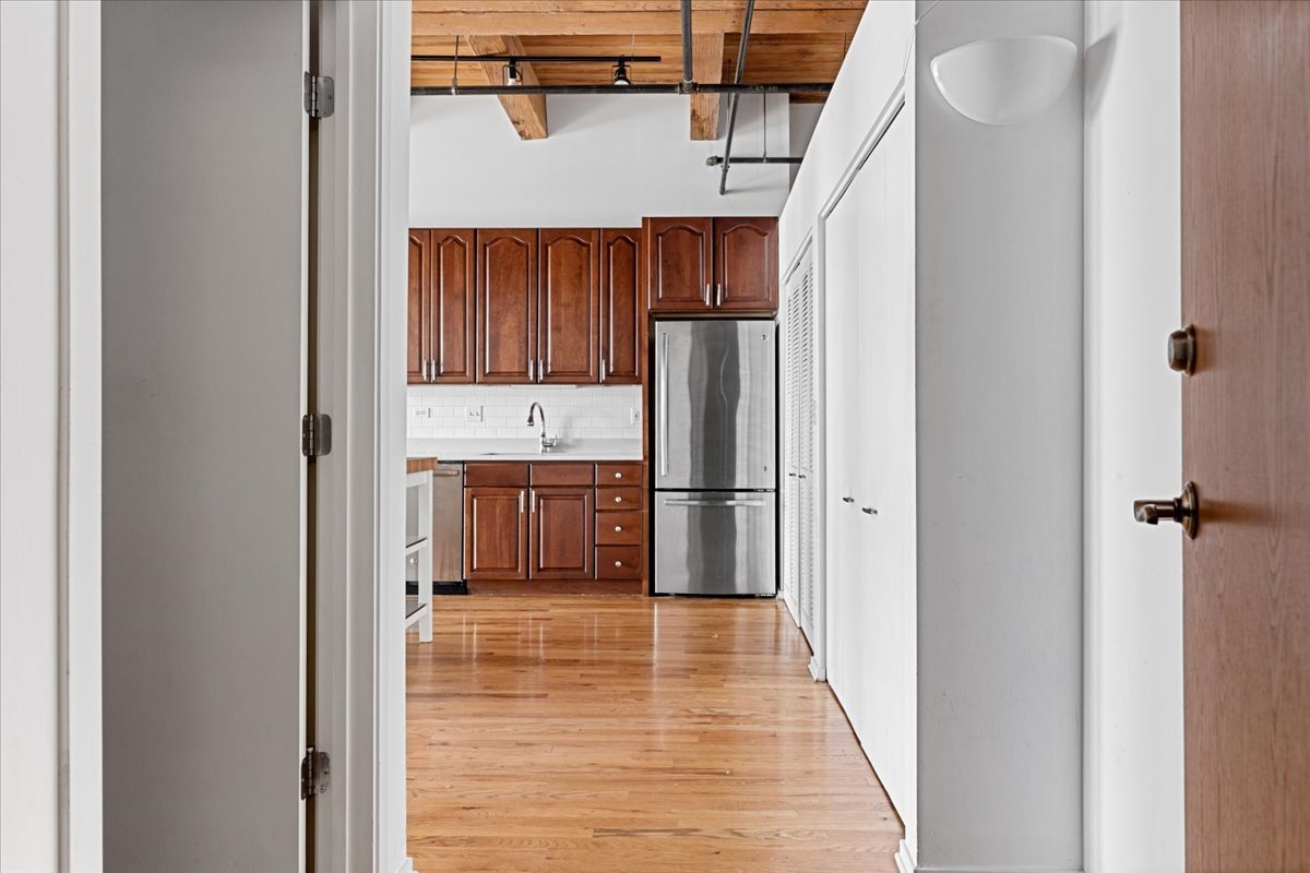 625 W Jackson Boulevard 313