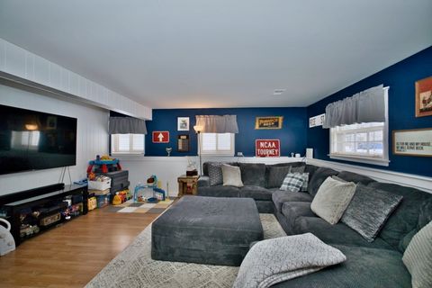 Tiny photo for 1117 E Pratt Drive, Palatine, IL 60074 (MLS # 12556405)