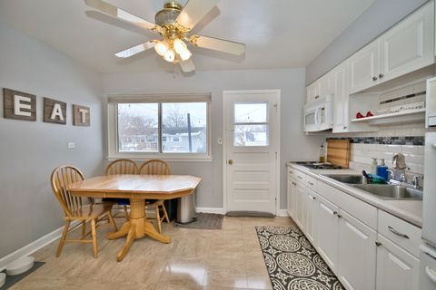 Tiny photo for 1117 E Pratt Drive, Palatine, IL 60074 (MLS # 12556405)