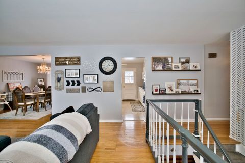 Tiny photo for 1117 E Pratt Drive, Palatine, IL 60074 (MLS # 12556405)