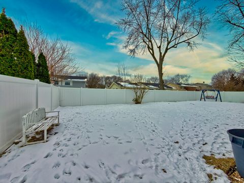 Tiny photo for 1117 E Pratt Drive, Palatine, IL 60074 (MLS # 12556405)