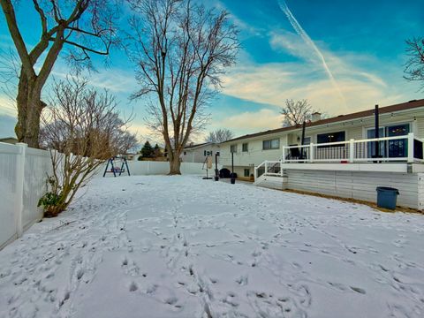 Tiny photo for 1117 E Pratt Drive, Palatine, IL 60074 (MLS # 12556405)