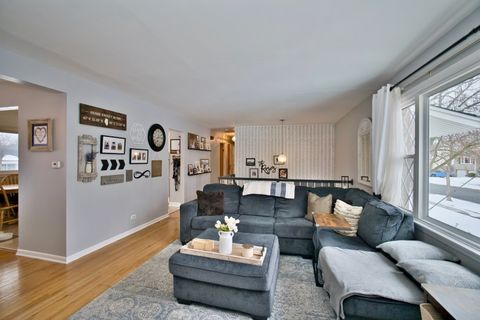 Tiny photo for 1117 E Pratt Drive, Palatine, IL 60074 (MLS # 12556405)