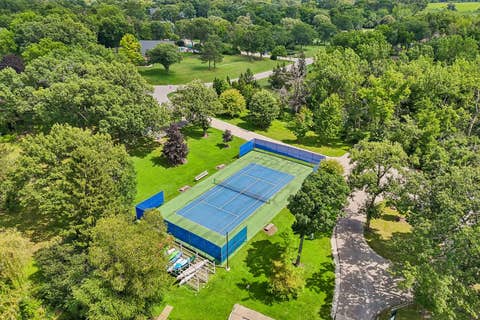 Tiny photo for 184 Bluebird Court, Hawthorn Woods, IL 60047 (MLS # 12713863)