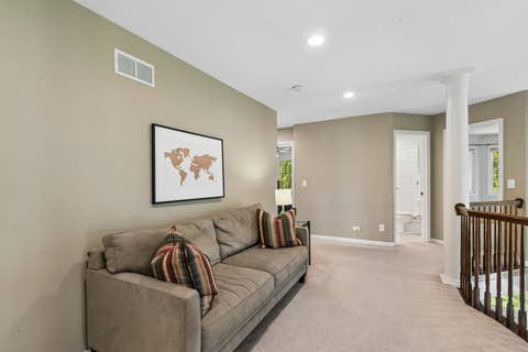 Tiny photo for 184 Bluebird Court, Hawthorn Woods, IL 60047 (MLS # 12713863)
