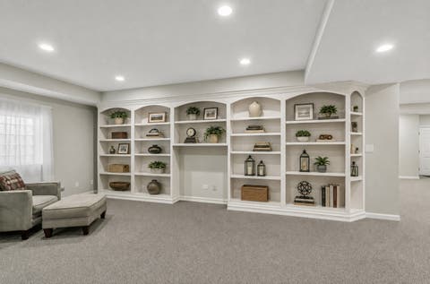 Tiny photo for 184 Bluebird Court, Hawthorn Woods, IL 60047 (MLS # 12713863)