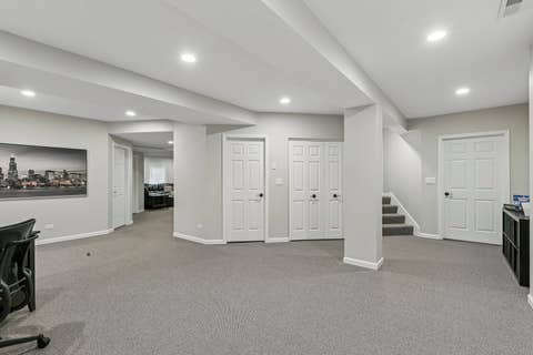 Tiny photo for 184 Bluebird Court, Hawthorn Woods, IL 60047 (MLS # 12713863)