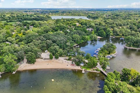 Tiny photo for 184 Bluebird Court, Hawthorn Woods, IL 60047 (MLS # 12713863)