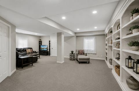 Tiny photo for 184 Bluebird Court, Hawthorn Woods, IL 60047 (MLS # 12713863)