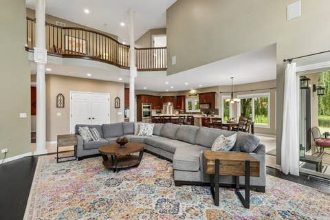 Tiny photo for 184 Bluebird Court, Hawthorn Woods, IL 60047 (MLS # 12713863)