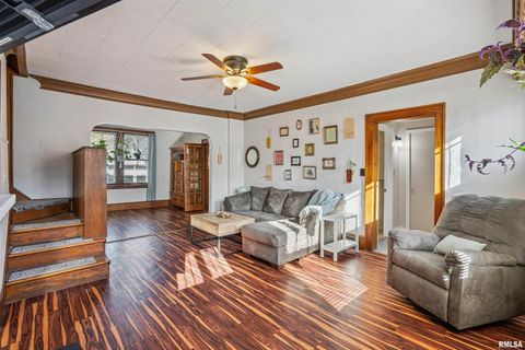 Tiny photo for 822 28TH Street, Bettendorf, IA 52722 (MLS # QC4269284)