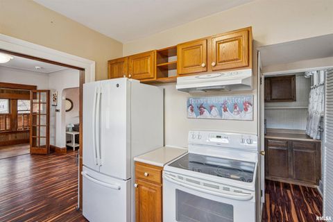 Tiny photo for 822 28TH Street, Bettendorf, IA 52722 (MLS # QC4269284)