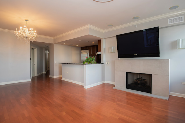 310 S Michigan Avenue 805