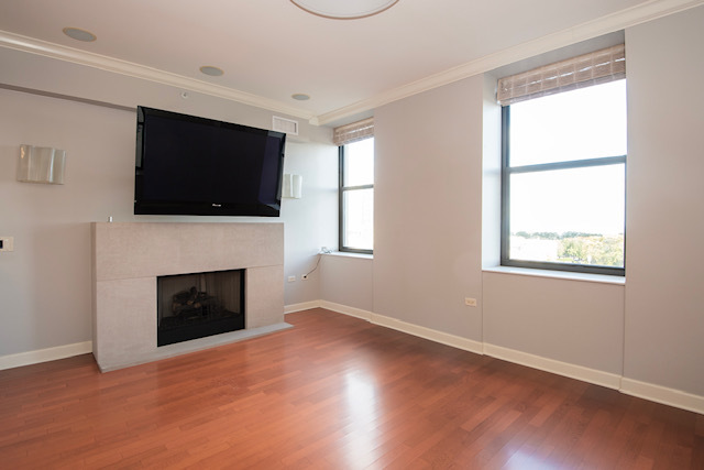 310 S Michigan Avenue 805