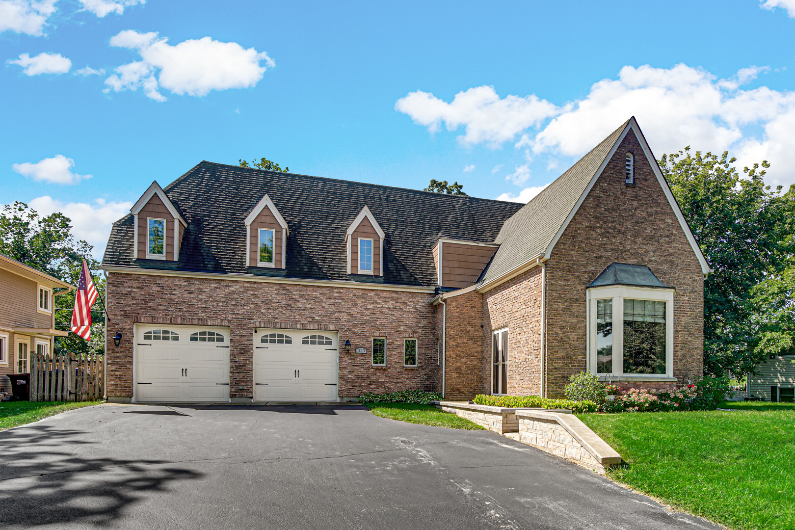323 W Crystal Lake Avenue