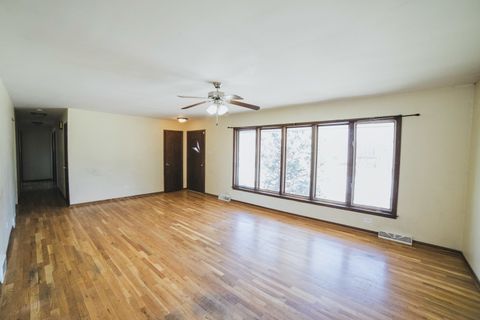 Tiny photo for 6201 W 90th Place, Oak Lawn, IL 60453 (MLS # 12591533)