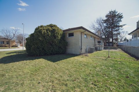 Tiny photo for 6201 W 90th Place, Oak Lawn, IL 60453 (MLS # 12591533)