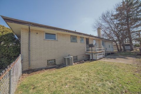 Tiny photo for 6201 W 90th Place, Oak Lawn, IL 60453 (MLS # 12591533)