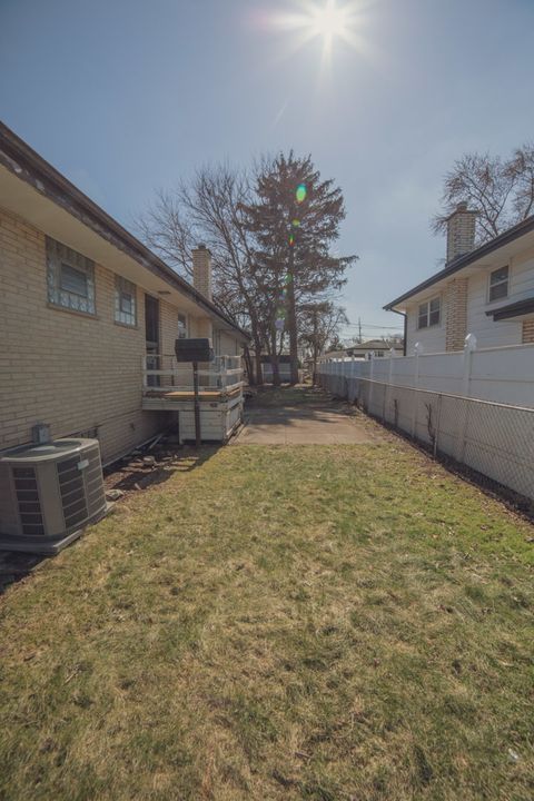 Tiny photo for 6201 W 90th Place, Oak Lawn, IL 60453 (MLS # 12591533)