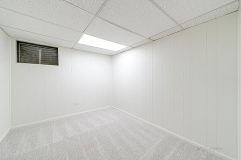 Tiny photo for 887 Saybrook Lane, Buffalo Grove, IL 60089 (MLS # 12490114)