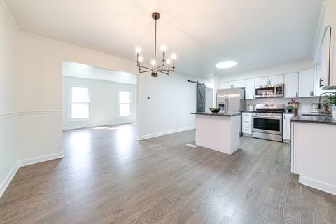 Tiny photo for 887 Saybrook Lane, Buffalo Grove, IL 60089 (MLS # 12490114)