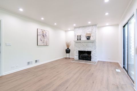 Tiny photo for 887 Saybrook Lane, Buffalo Grove, IL 60089 (MLS # 12490114)