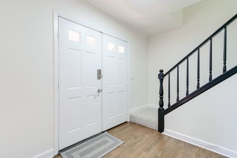 Tiny photo for 887 Saybrook Lane, Buffalo Grove, IL 60089 (MLS # 12490114)