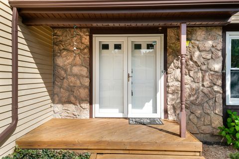 Tiny photo for 887 Saybrook Lane, Buffalo Grove, IL 60089 (MLS # 12490114)