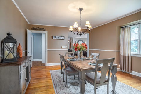Tiny photo for 2625 Scott Street, Davenport, IA 52803 (MLS # 12712787)
