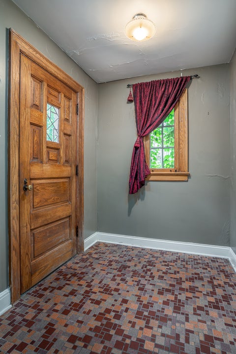Tiny photo for 2625 Scott Street, Davenport, IA 52803 (MLS # 12712787)