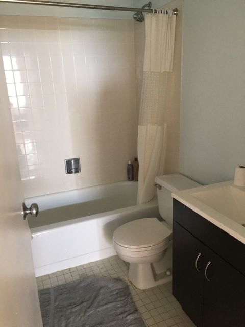 Tiny photo for 5320 N SHERIDAN Road #1506, Chicago, IL 60640 (MLS # 12489115)