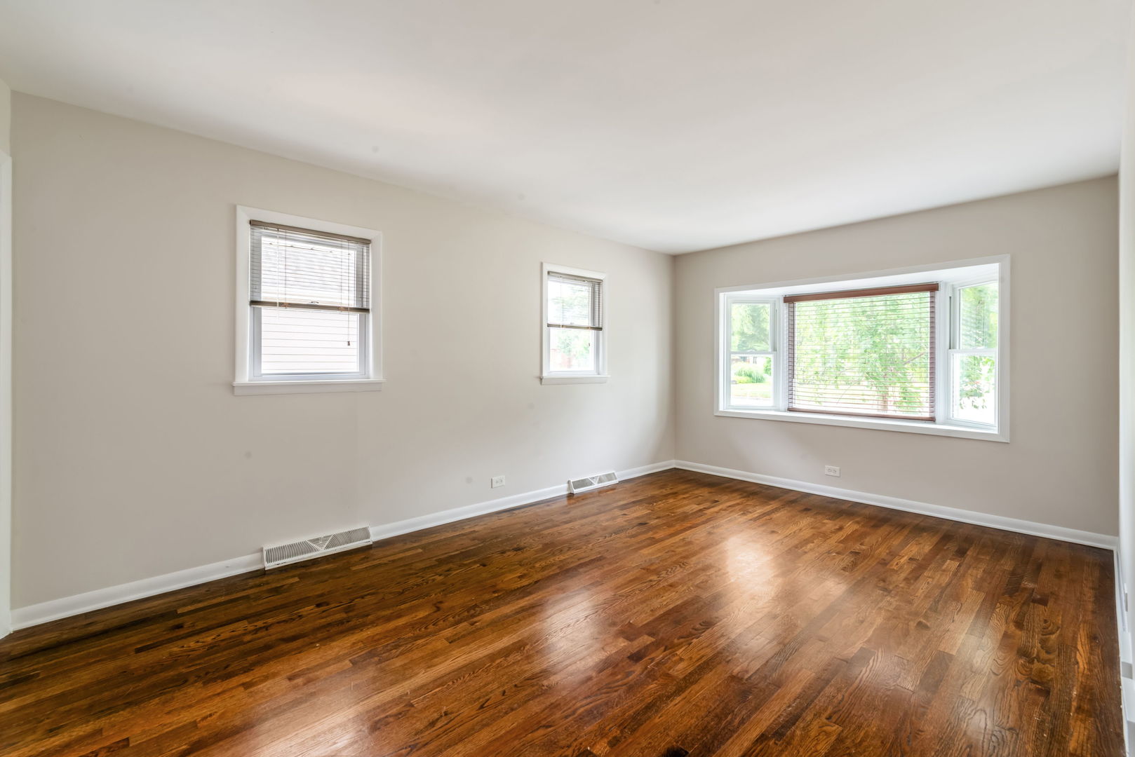 537 N Walnut Street