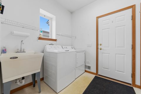 Tiny photo for 102 Hitching Post Lane, Grayslake, IL 60030 (MLS # 12531140)